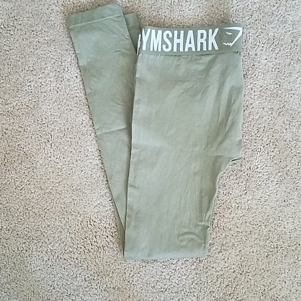 Gymshark fit leggings khaki